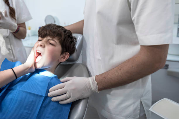 Best Emergency Wisdom Tooth Extraction in East Douglas, MA